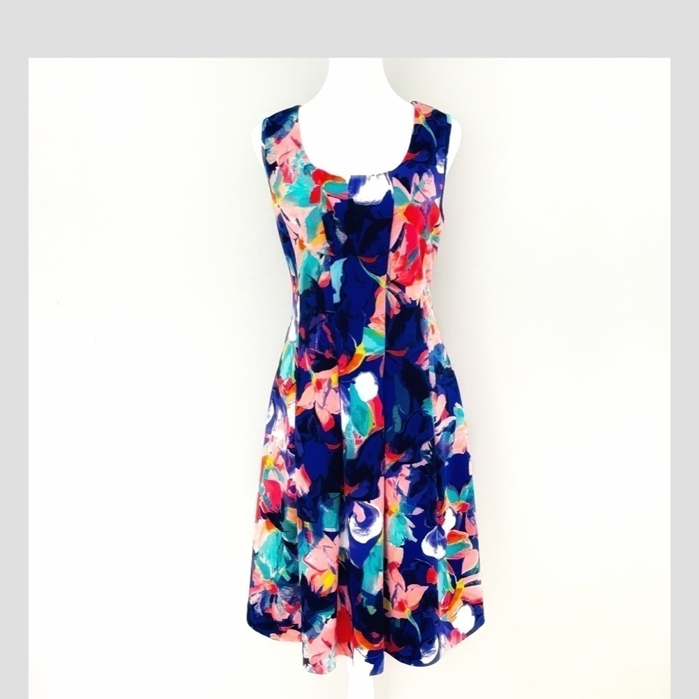 Neiman Marcus Dress Fit And Flare Mini Dress Sleeveless Watercolor Stretch Knit